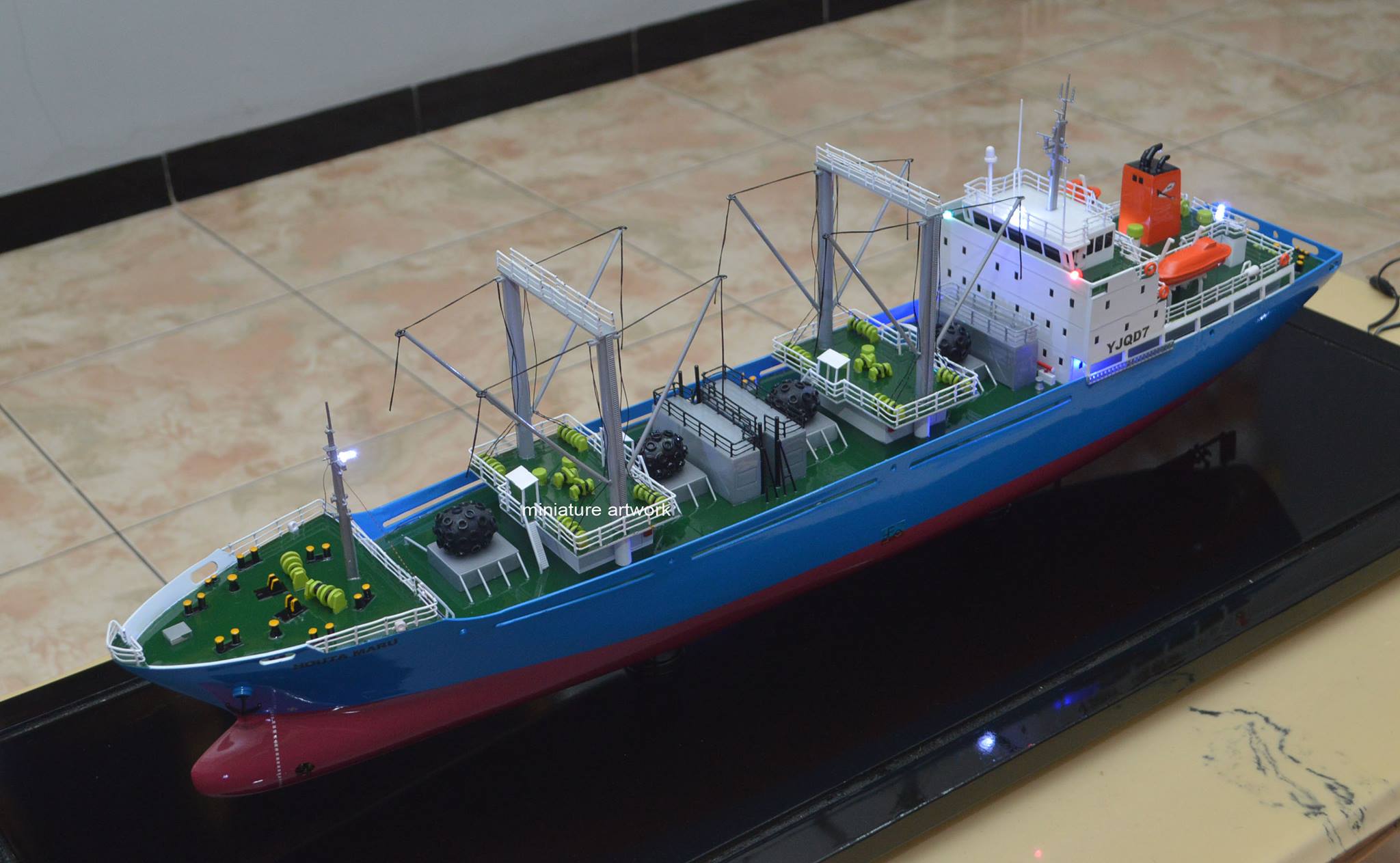 foto gambar miniatur kapal feng lu houta maru tillage sea pte ltd singapore rumpun art work planet kapal indonesia terbaru