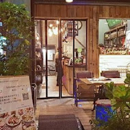 Schumann's Bistro No 6 舒曼六號餐館(政大店)