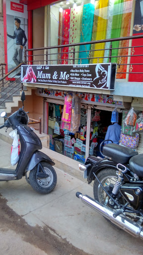 Mum & Me, A.V.M PLAZA, BASVESHWARA TALKIES ROAD, NEAR VASAVI MAHAL, CHITRADURGA, Santhe Honda Rd, Chitradurga, Karnataka 577501, India, Baby_Clothing_Shop, state KA