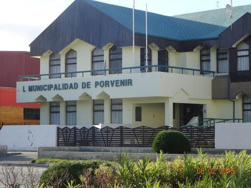 Ilustre Municipalidad de Porvenir, Zavattaro 434, Porvenir, Región de Magallanes y de la Antártica Chilena, Chile, Oficina administrativa | Magallanes y La Antártica Chilena