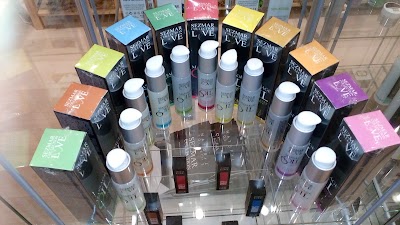 Photos of TRIA 999 ENNIARIA - HEALTH AND BEAUTY
