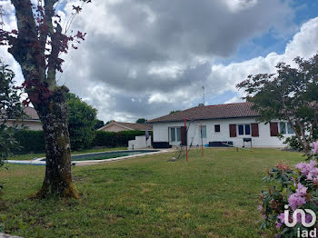 maison à Saint-Jean-d'Illac (33)