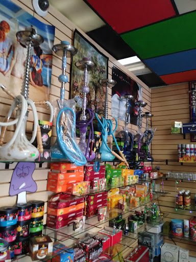 Tobacco Shop «Lee Trevino Smoke Shop», reviews and photos, 3006 Lee Trevino Dr Suite B, El Paso, TX 79936, USA