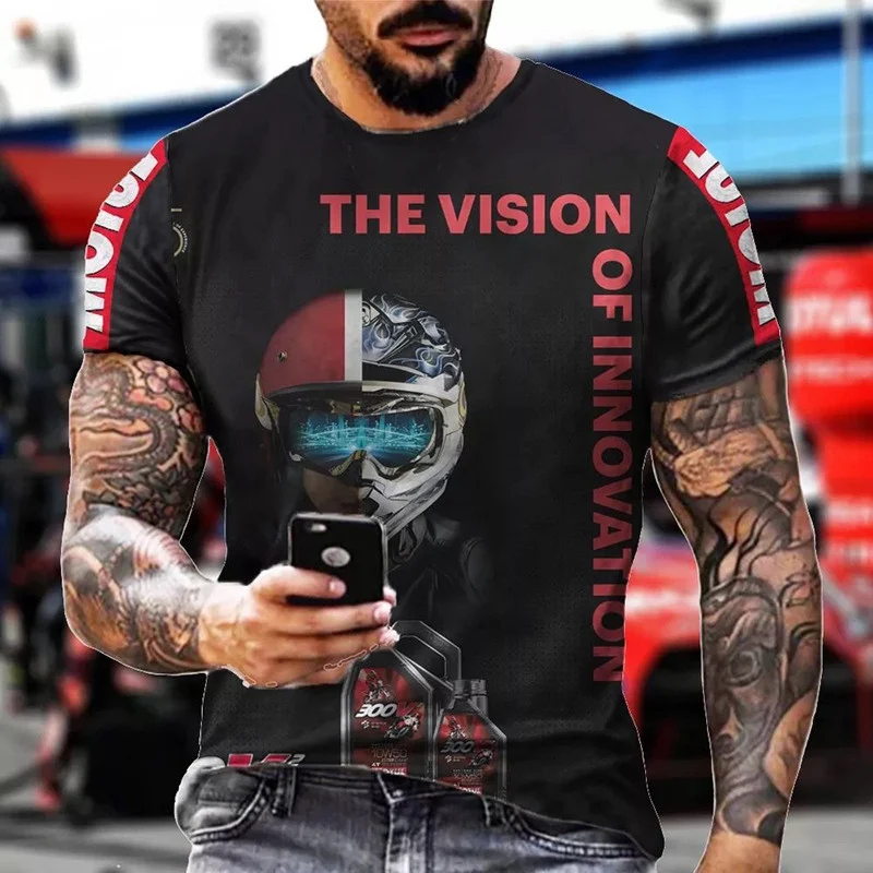 Camiseta de manga corta para hombre con cuello redondo y estampado digital popular en la calle. Comodidad y estilo moderno.