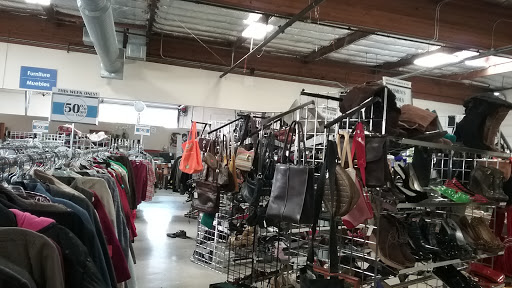 Thrift Store «St. Vincent De Paul (SVDP) Thrift Store», reviews and photos, 2406 El Camino Real, Redwood City, CA 94063, USA