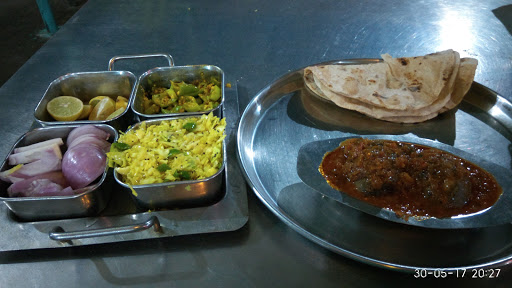 GIRIRAJ KATHIYAWADI BHOJNALAY - BHILAD, Naroli Fatak, Ta. Umargam, National Highway 8, Bhilad, Gujarat 396105, India, Gujarati_Restaurant, state GJ