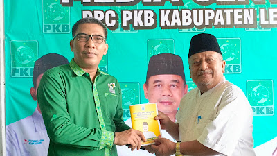 Ikutin Prosedur Bakal Calon Bupati Lebak Serahkan Formulir