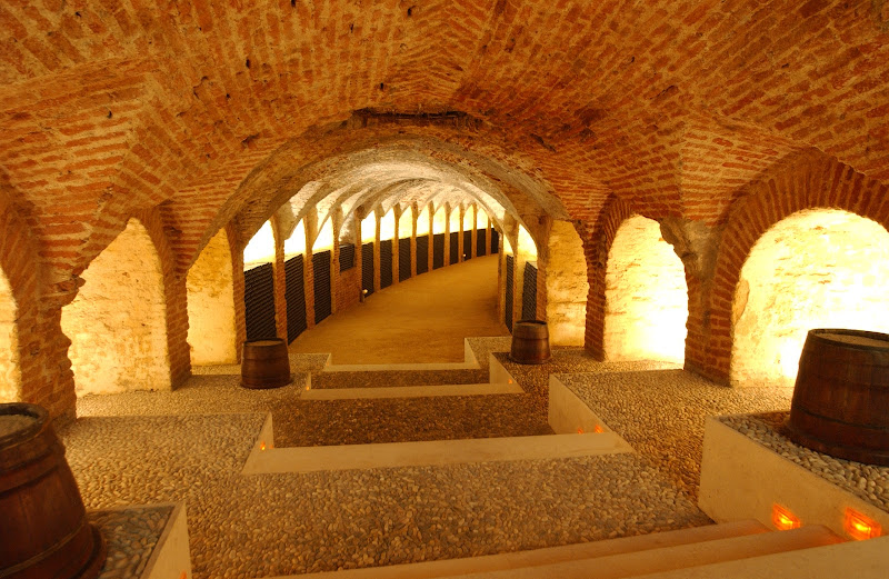 Main image of Cuevas Del Real Cortijo De San Isidro