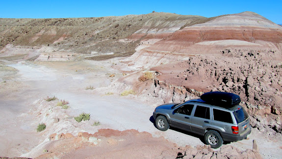 Road through Morrison Formation hills on the way to Long Bottom