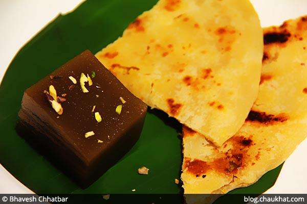 Close-up of Karuppati Halwa with Obbatlu at Savya Rasa [Koregaon Park, Pune]