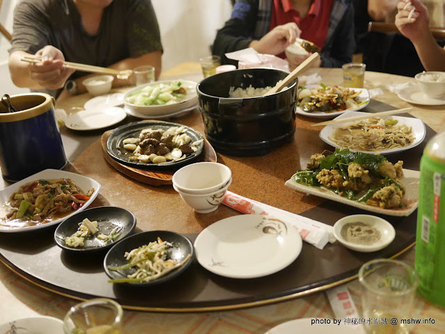 【食記】台中獅兄弟風味小酒館-柳川總店@西區教育大學&全球影城&中華夜市 : 食材新鮮,口味不過鹹,喝酒聚餐的好所在...希望不要再有鐵絲出現在螃蟹裡了! 中式 區域 午餐 台中市 台式 合菜 咖哩 小吃 居酒屋 晚餐 海鮮 炒飯 西區 酒類 鐵板料理 飲食/食記/吃吃喝喝 