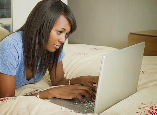 Ladies 7 Annoying Things You Need To Stop Doing On Facebook Look