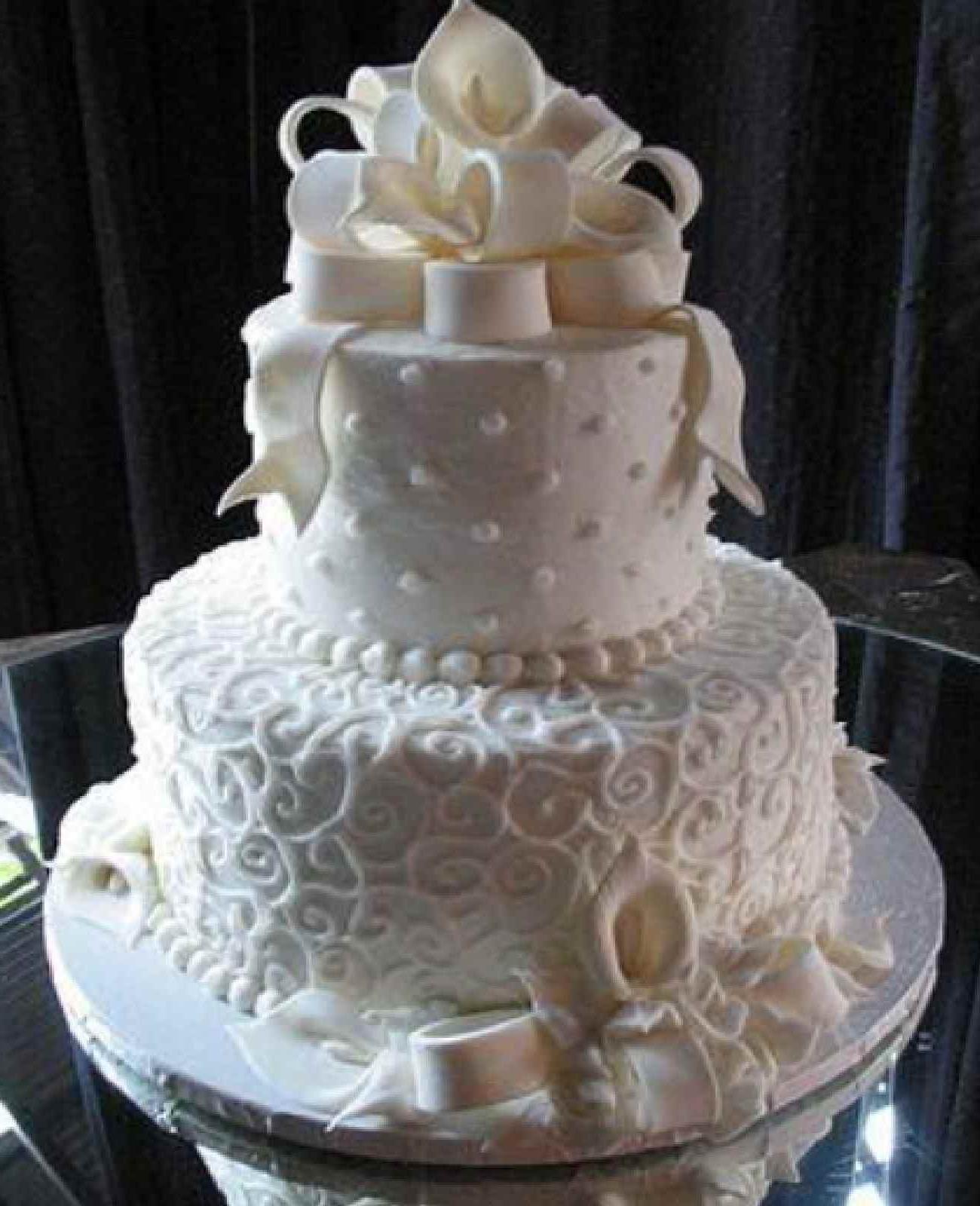 White classic wedding cake