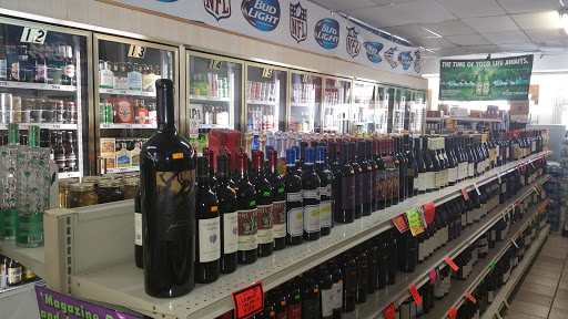 Liquor Store «Country Club Liquors», reviews and photos, 74495 CA-111, Palm Desert, CA 92260, USA