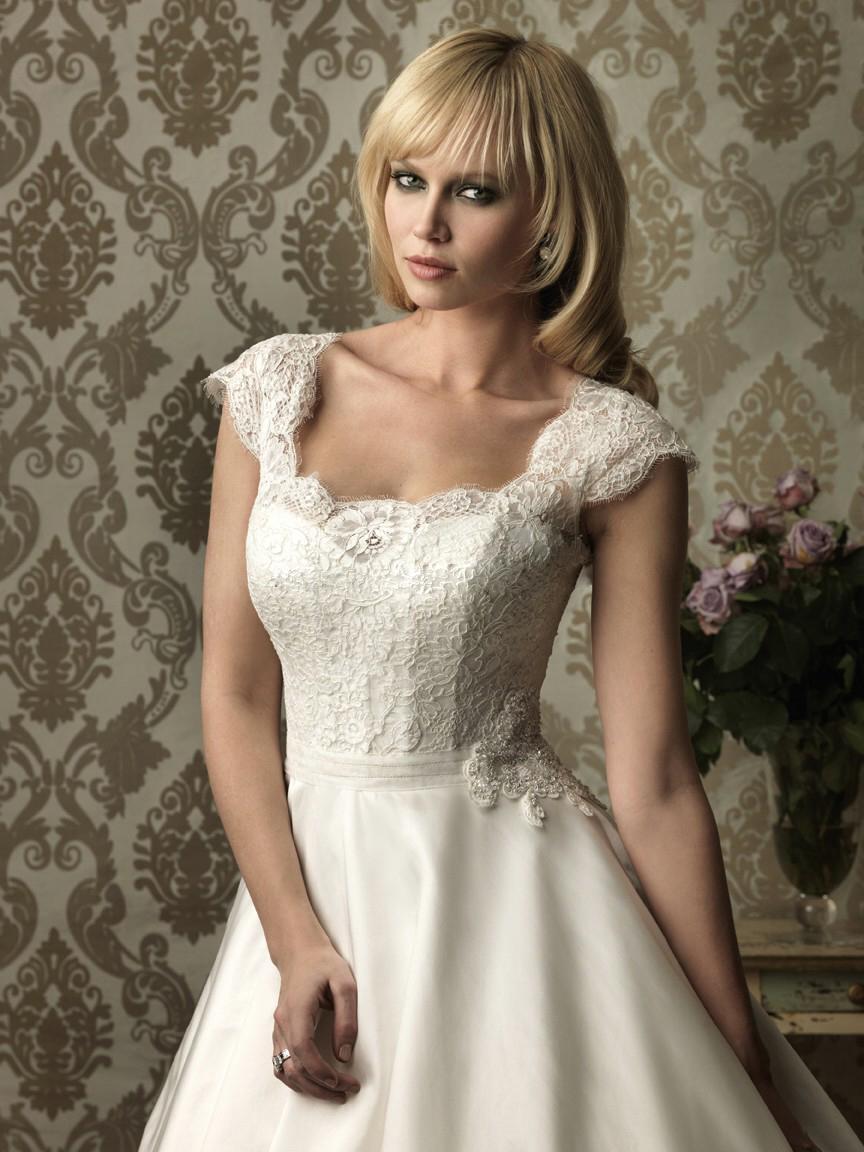 visit Lace Wedding Dress.