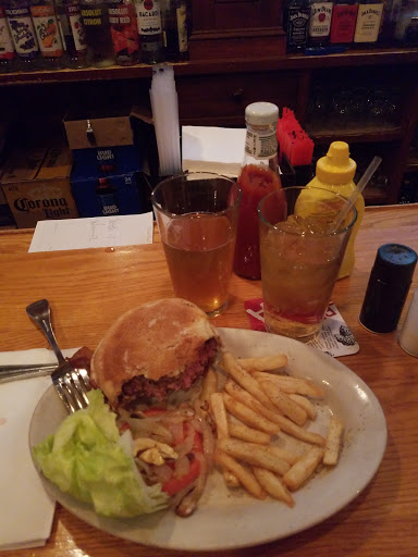 Pub «Hillside Pub», reviews and photos, 2 Royall Ave, Canton, MA 02021, USA