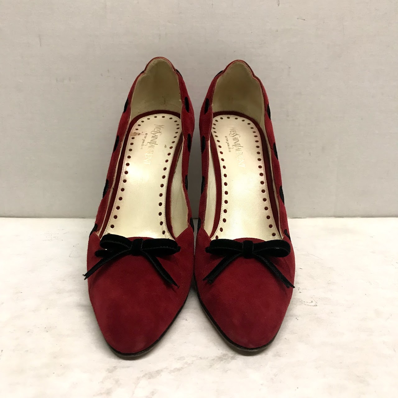 Yves Saint Laurent Suede Pumps