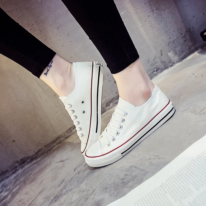 Zomer nieuwe canvas schoenen voor dames. Lichtgewicht en ademend, perfect voor warme dagen. Geniet van comfortabele casual stijl de hele zomer.