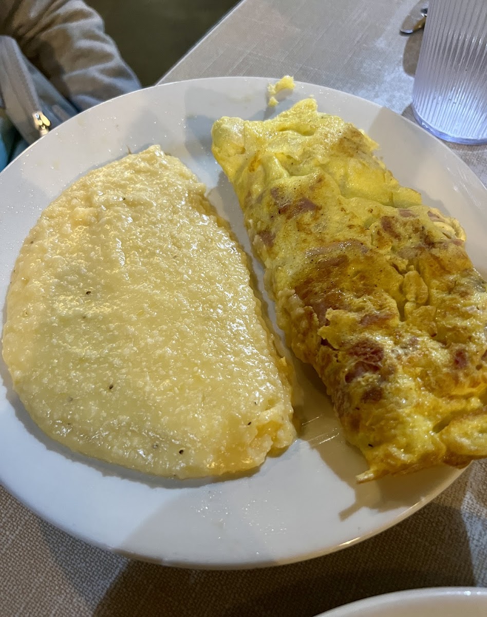 Ham & Cheese Omlette with Cheese Grits