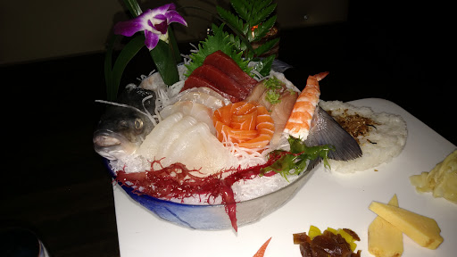 Asian Fusion Restaurant «Fhoo Sushi Asian Bistro», reviews and photos, 294 Sunrise Hwy, Rockville Centre, NY 11570, USA