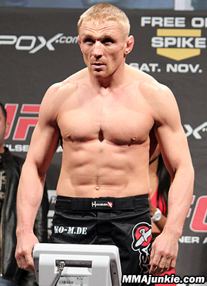 MMA Lookalikes Dennis-siver-4