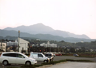 Kashiwazaki City and Yoneyama Mountain, near my apartment.