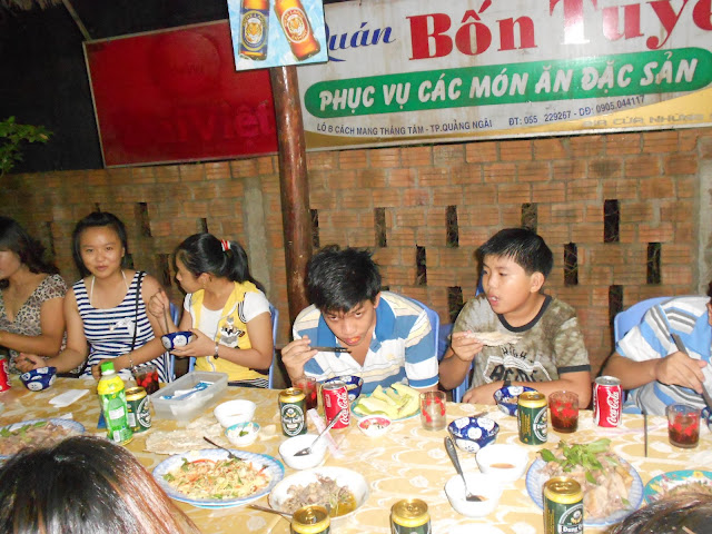 Giao luu Chi Hoi Quang Ngai voi Phu huynh va cac chau vao lop 10 DSCN1801