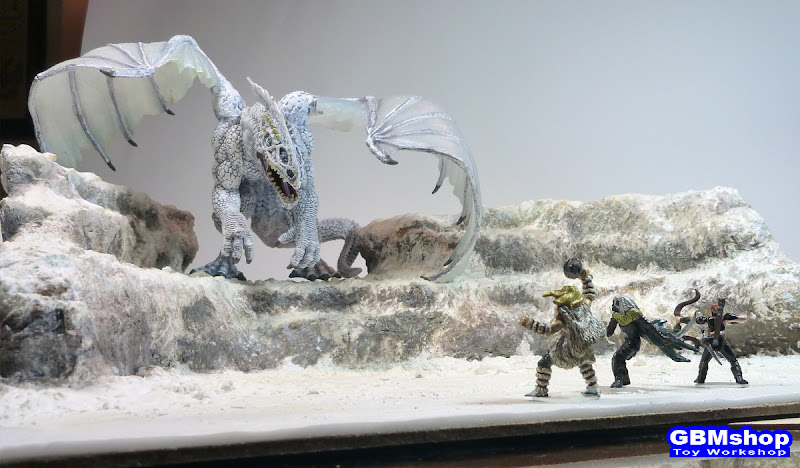 The Legend of Drizzt - IcingDeath - Dungeons & Dragons miniatures diorama scenery, Gargantuan White Dragon, IcingDeath, fighting with Drizzt - Drow ranger, Wulfgar - Human Barbarian and Cattie-Brie - Human Archer in snow mountain