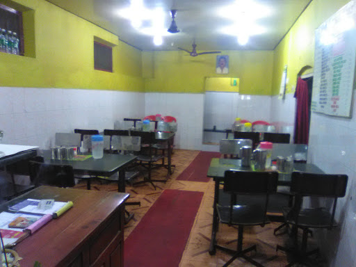 Sri Ayyappa Punjabi Food and Andhra Meals, TTR Compound, Main Rd, Chinnakada, Kollam, Kerala 691001, India, Vegetarian_Restaurant, state KL