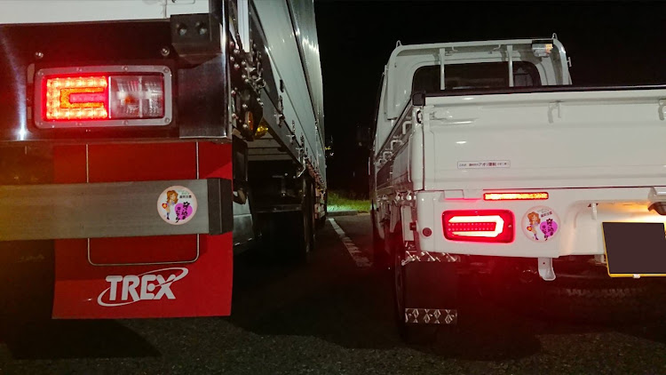 プロフィアの17プロフィア・働く🚚　コラボ😊に関するカスタム事例の投稿画像2枚目