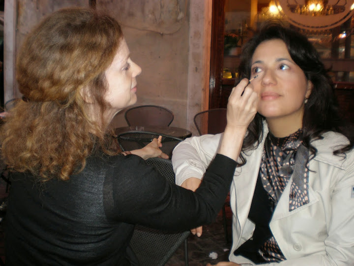 Makeup artist Penny Sadler teaching camera-ready makeup in Naples, Italy