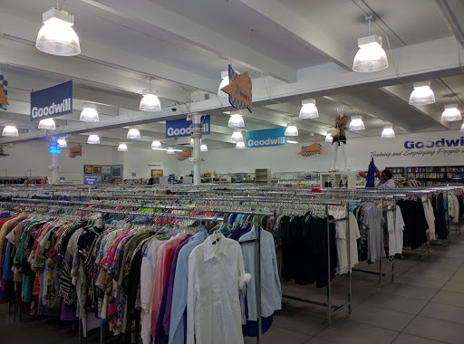 Thrift Store «Goodwill Store Country Walk», reviews and photos, 13762 SW 152nd St, Miami, FL 33177, USA