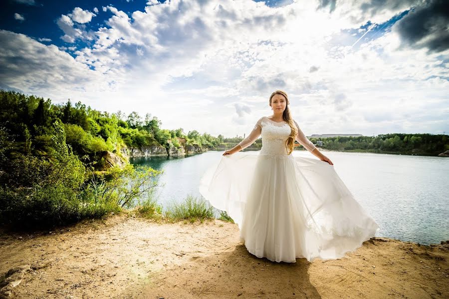 Pulmafotograaf Piotr Domżalski (studiodombek). Foto tehtud 24 veebruar 2020