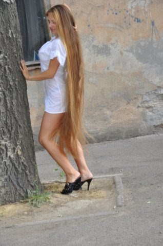 Image of Beautiful woman with long blonde hair|Girls with very long hair