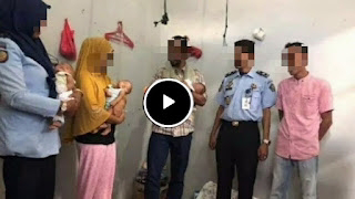 Sedih😭! Ibu Berhijab Ini Tetap Dipenj4ra Bareng 3 Bayi Kembar yang Berusia 5 Hari.....Klik Buka Videonya Dibawah Ini Ya 😭😭👇👇👇👇👇👇👇