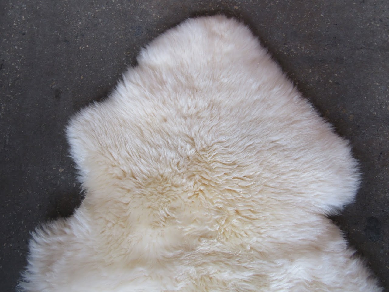 Bowrun Sheepskin Rug