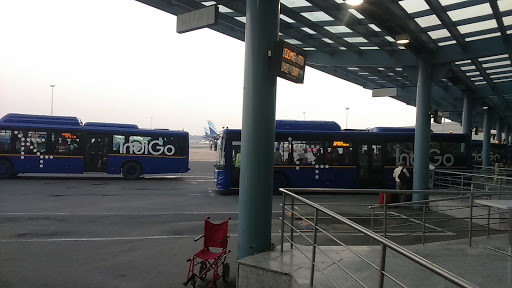 Airport Bus Stop, Thimayya Marg, Delhi Cantonment, New Delhi, Delhi 110037, India, Travel_Terminals, state UP