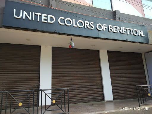 United Colours Of Benetton, Round Park Rd, Danavai Peta, Rajahmundry, Andhra Pradesh 533103, India, Kids_Store, state AP