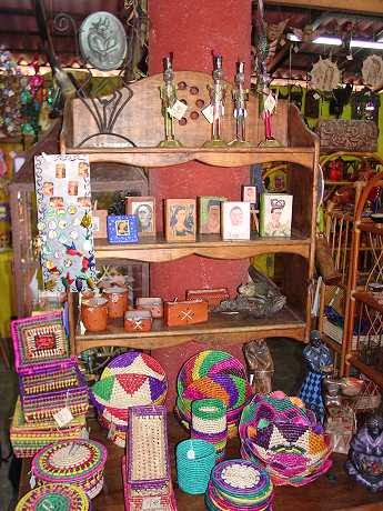 Arte Mexicano Nopal, Av 5 de Mayo 56, Centro, 40890 Zihuatanejo, Gro., México, Tienda de regalos | GRO