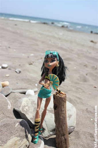 mis Monster High Gloom Beach en la playa (Estepona - Málaga)