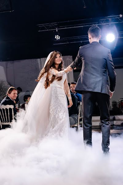 Fotografo di matrimoni Olya Bezhkova (bezhkova). Foto del 19 gennaio 2020