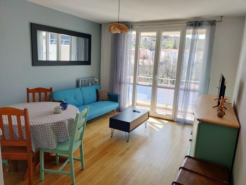Location meublée appartement 3 pièces 64 m² à Saint-Etienne (42000), 700 €