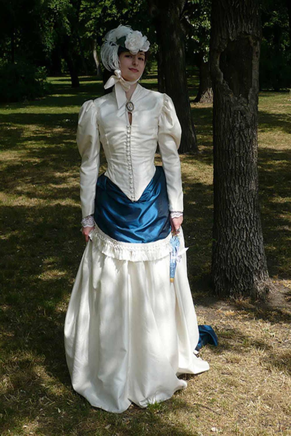 victorian style wedding gowns