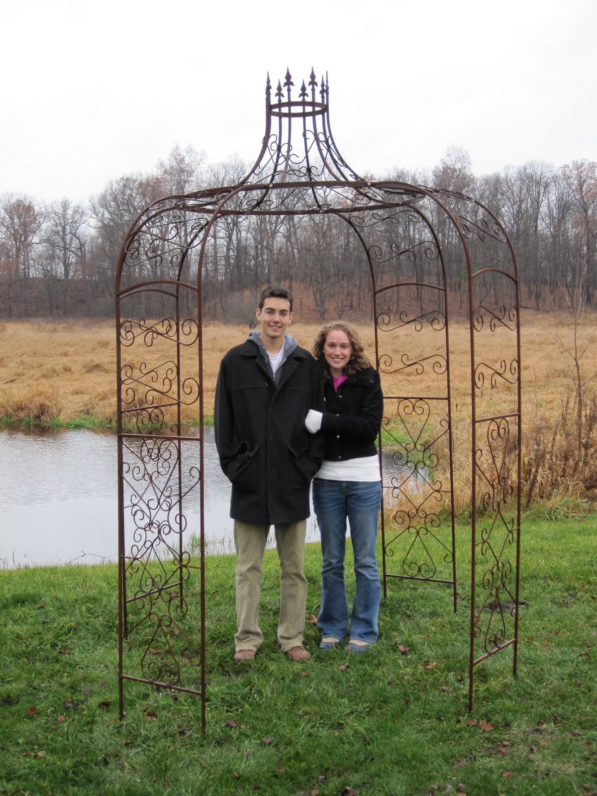 trellis decor for wedding