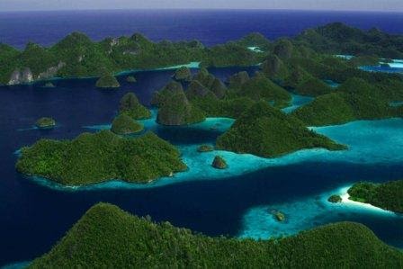 Raja Ampat Archipelago ~ Indonesian Culture and Tradition