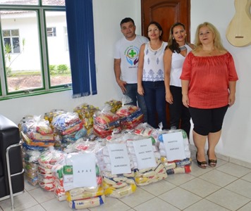 Prefeitura entrega alimentos arrecadados na seletiva para Entidades Filantrópicas