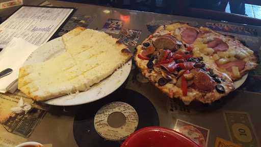 Pizza Restaurant «Cathouse Pizza», reviews and photos, 1120 1st St, Snohomish, WA 98290, USA