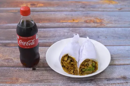 1 Chicken Roll + 1 Soft Drink (250 Ml)