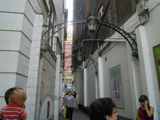 St. Christopher’s Place - from shopping in London - a study abroad guide