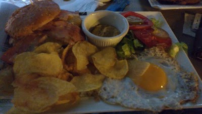 Photos of El Gato de Tres Patas